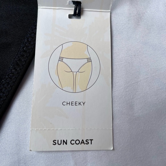 SHADE & SHORE BIKINI BOTTOMS WITH SIDE TIES. BLACK. SIZE M - Picture 6 of 7